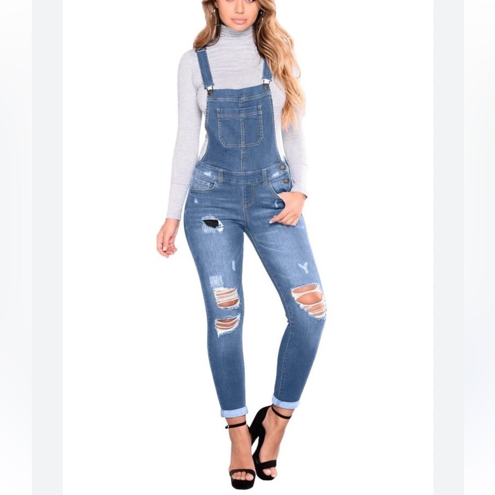 Eighty two Sz 5 overall distressed jeans, suspender, jumper, denim, cargo skinny